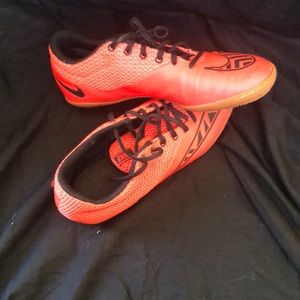 Nike Mercurial Victory V IC Volt